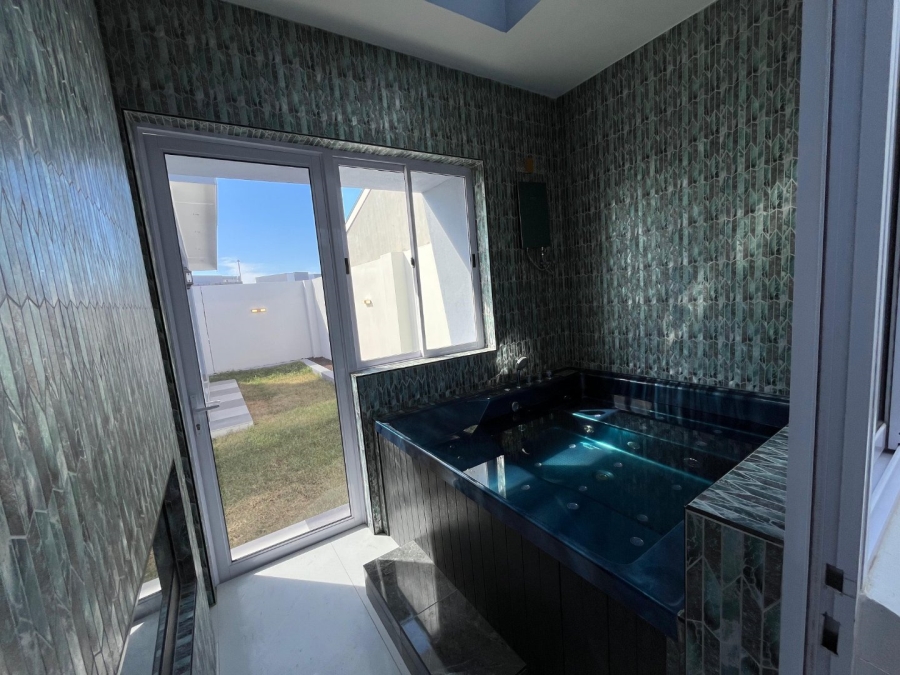 4 Bedroom Property for Sale in Sandown Western Cape